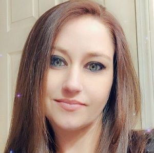 Meet your Posher, Alli